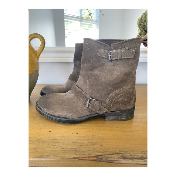 Anthropologie ZIGI Girl Suede Boots, Style: Chilly - Picture 2 of 7